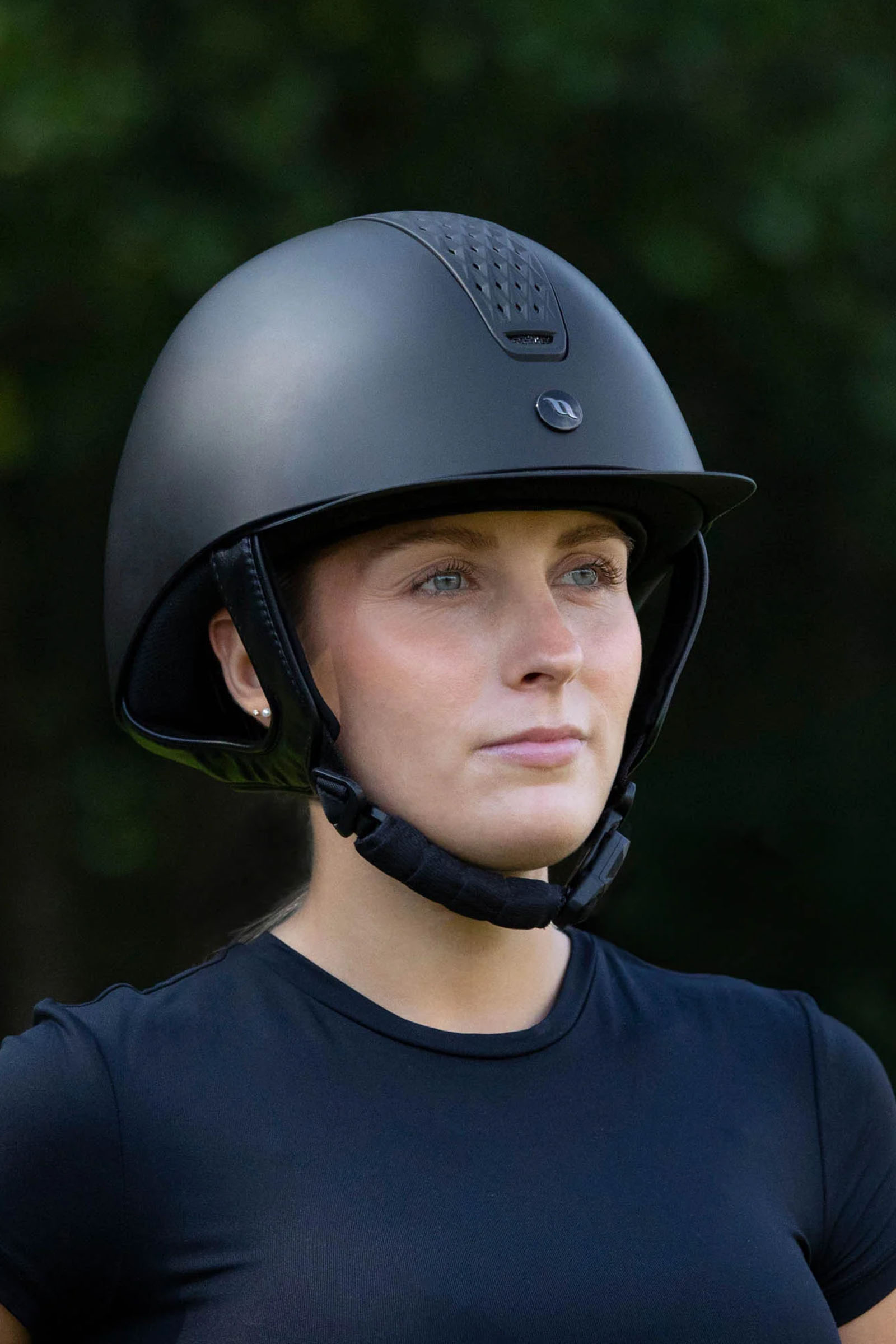 Back on Track Silves casque d'&eacute;quitation avec dessus lisse