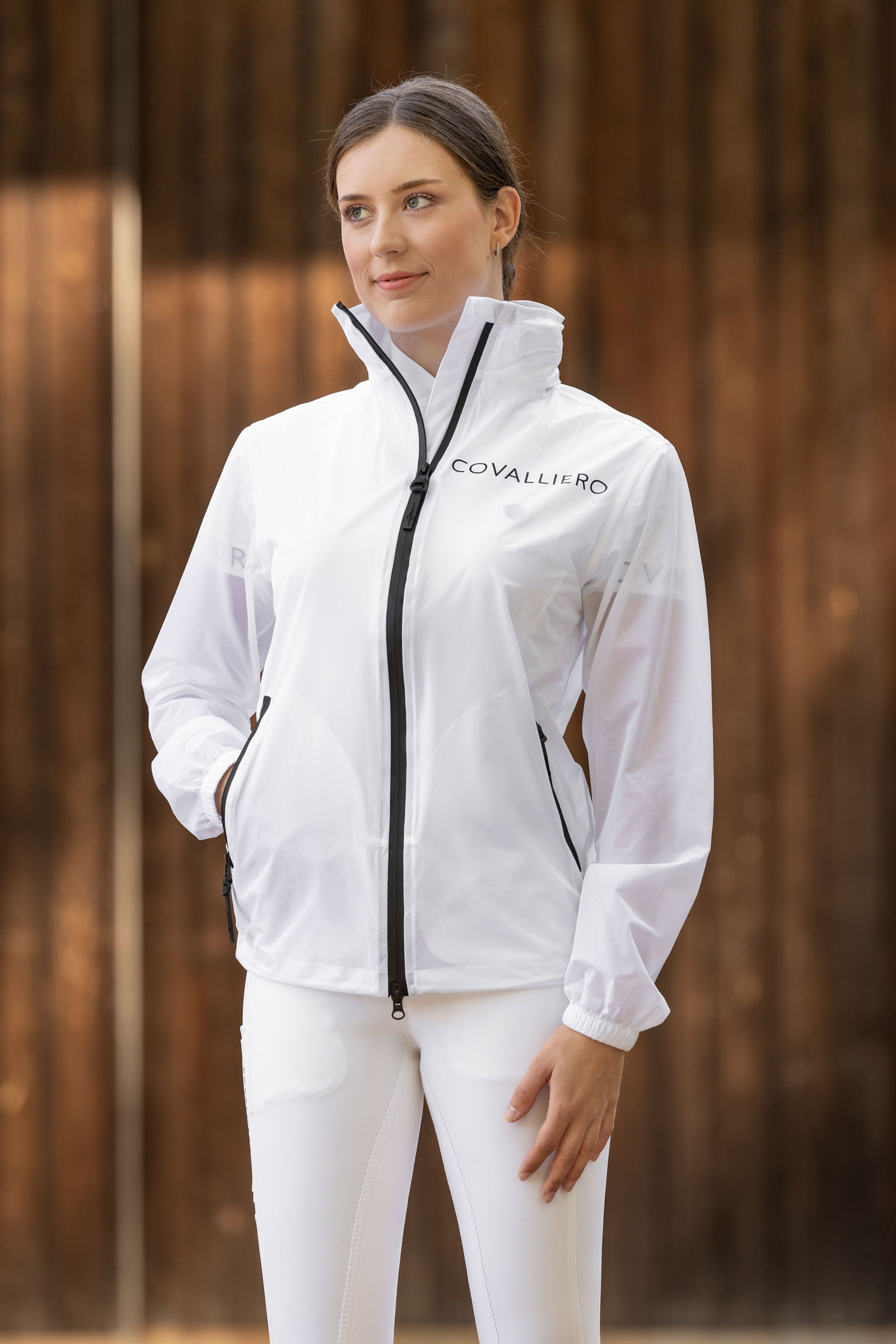 Covalliero ClearView veste de pluie semi-transparente pour femme SS25  