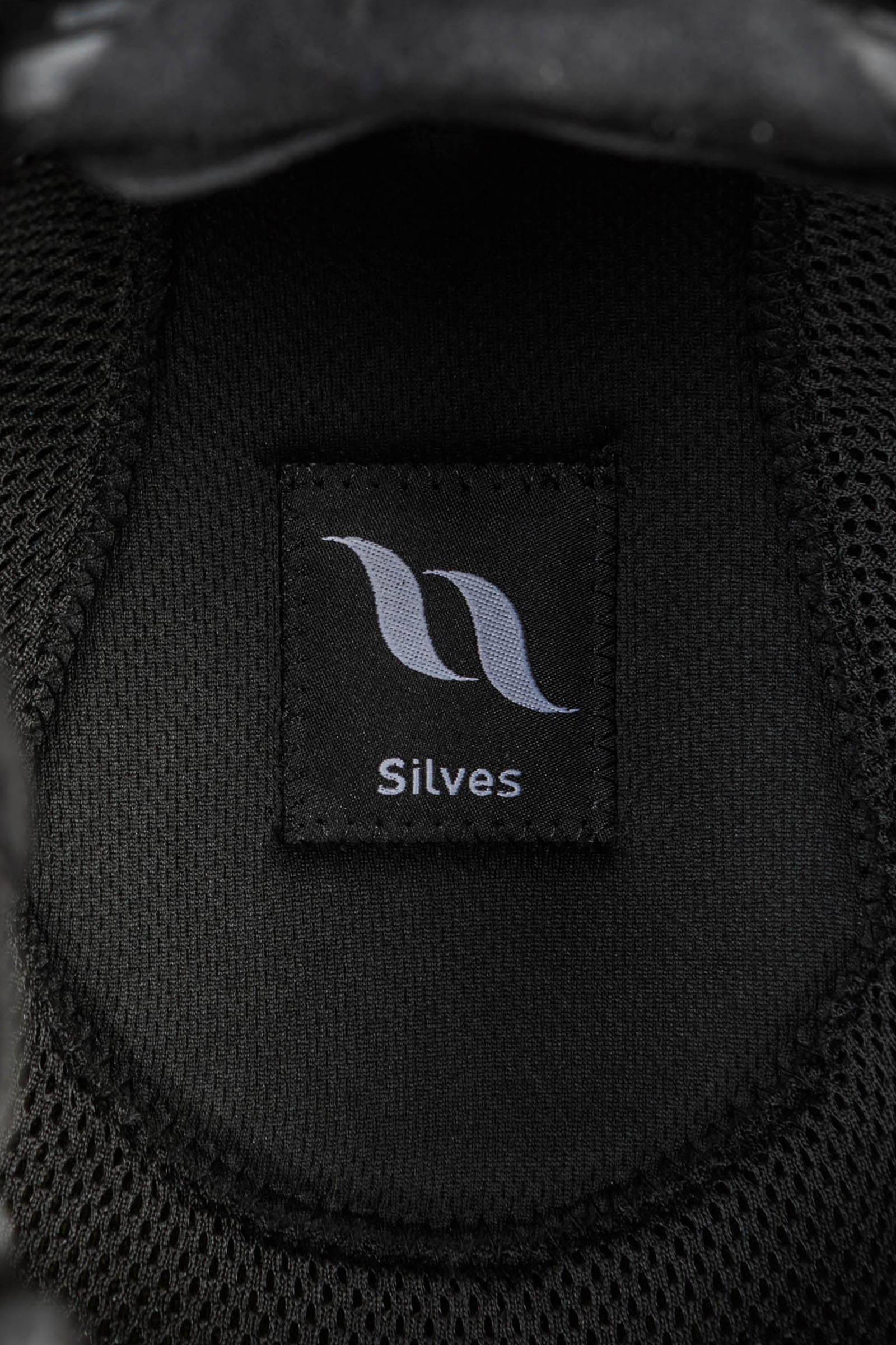 Back on Track Silves casque d'équitation avec dessus lisse