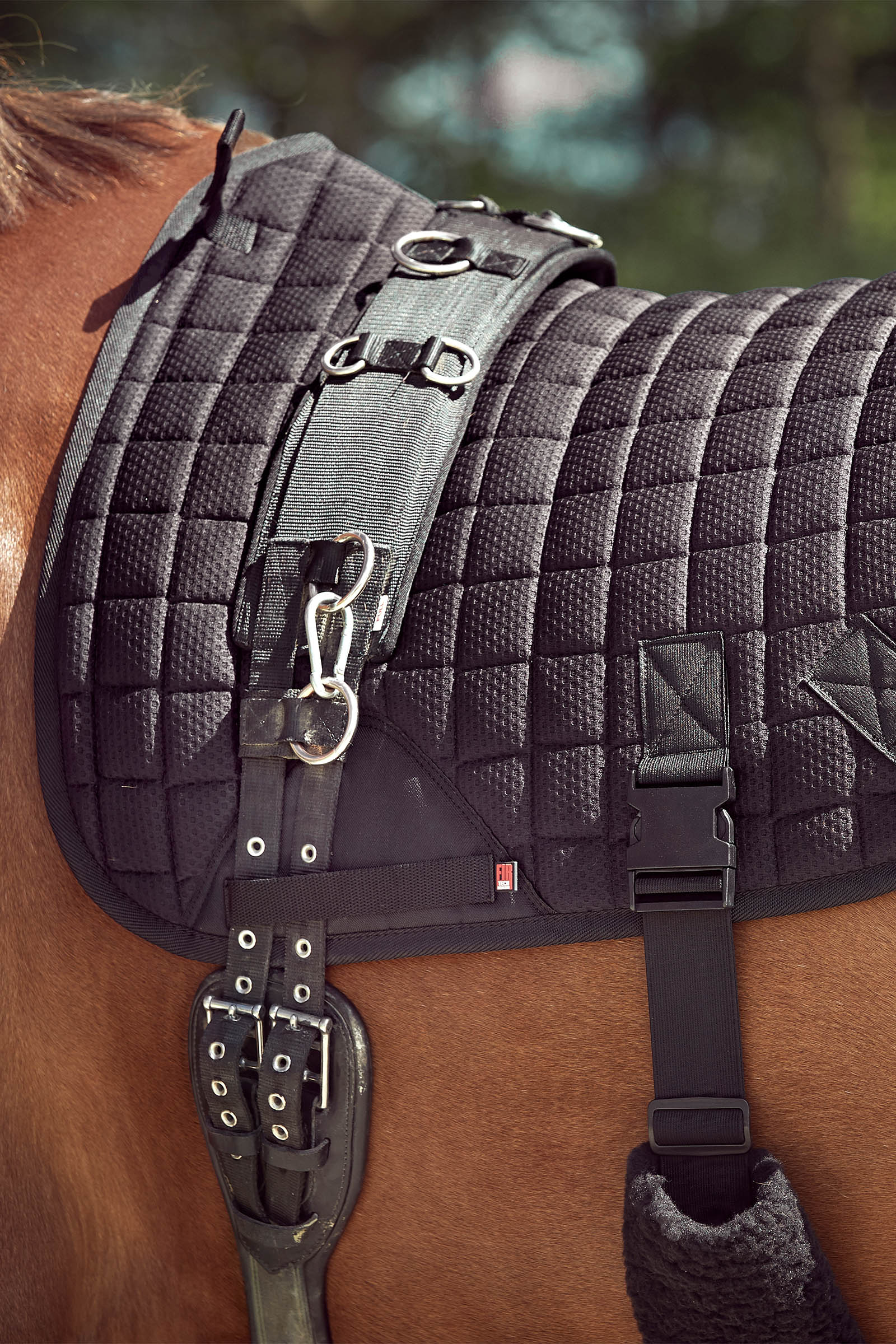 Catago FIR-Tech Training Tapis de selle mixte avec élastique