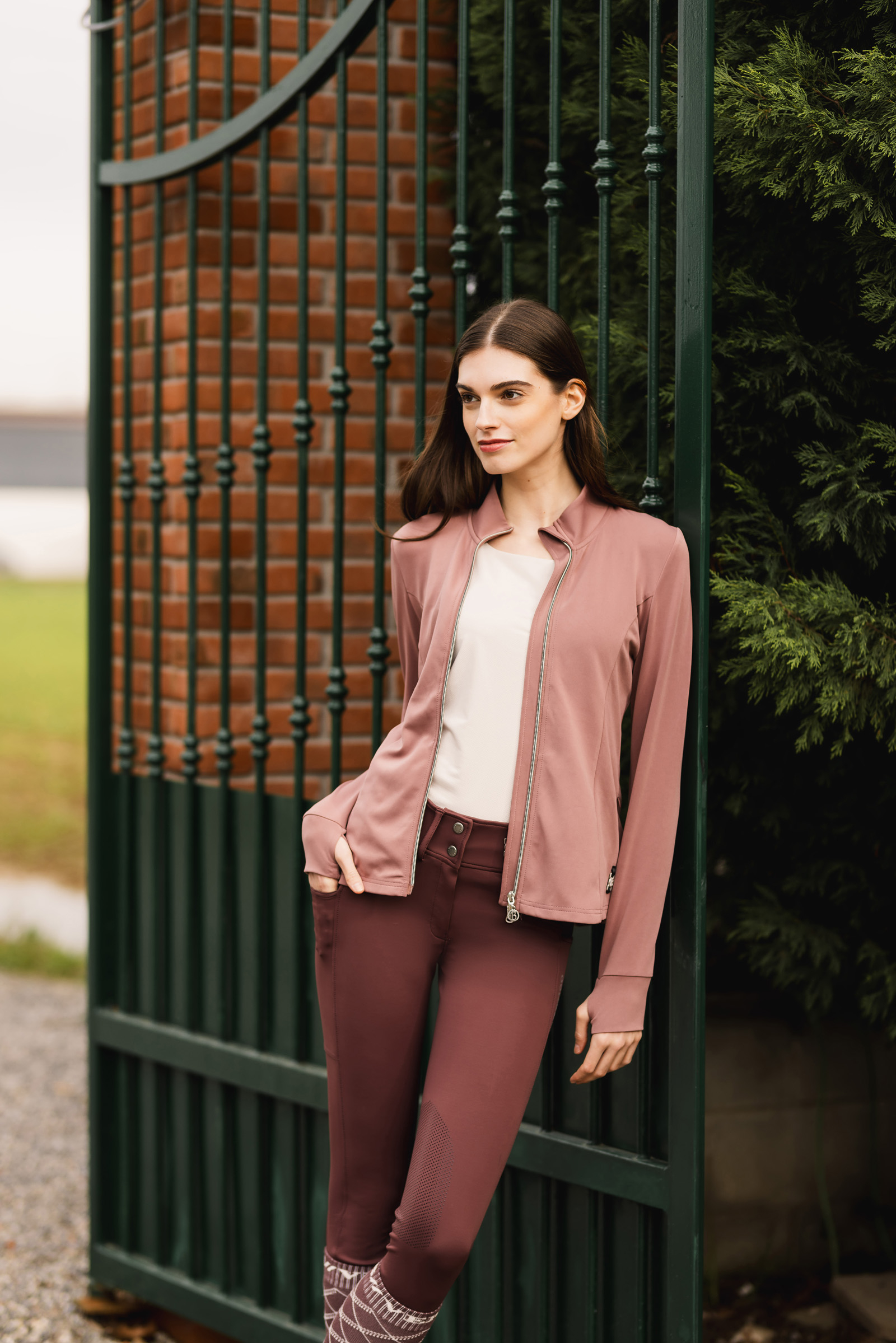 B Vertigo Sarah Veste d'&eacute;quitation d'entra&icirc;nement &agrave; plis pour femme