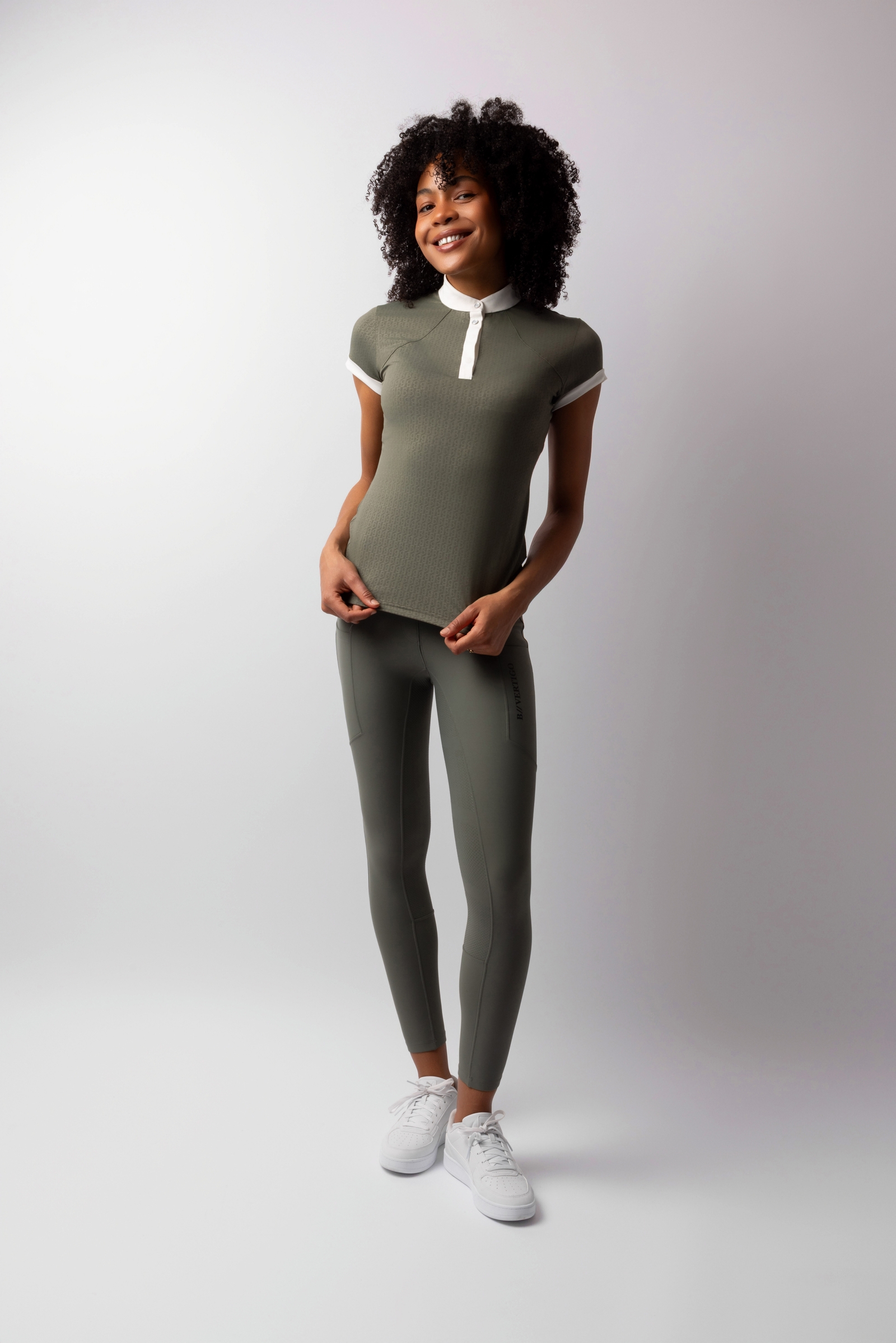 B Vertigo Liv Chemise de concours scintillante pour femmes