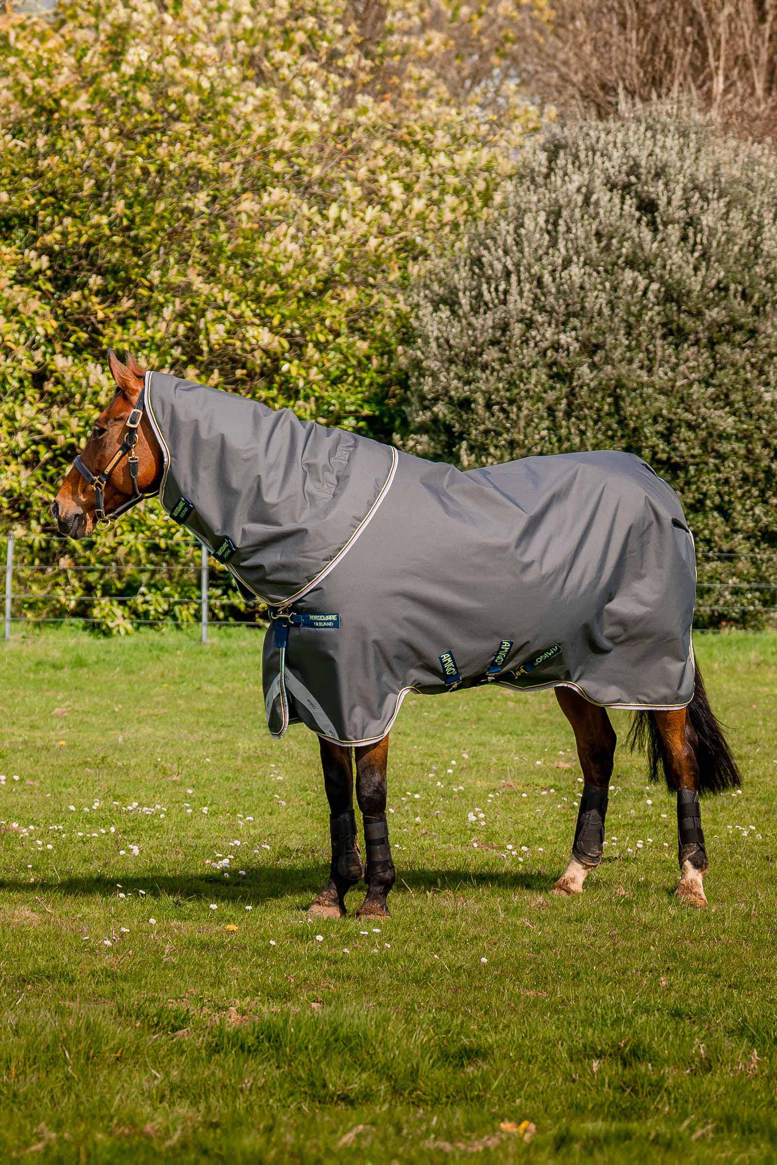 Shadow/Navy & Lime Horseware Amigo Bravo 12 Plus couverture d'extérieur, 250 g