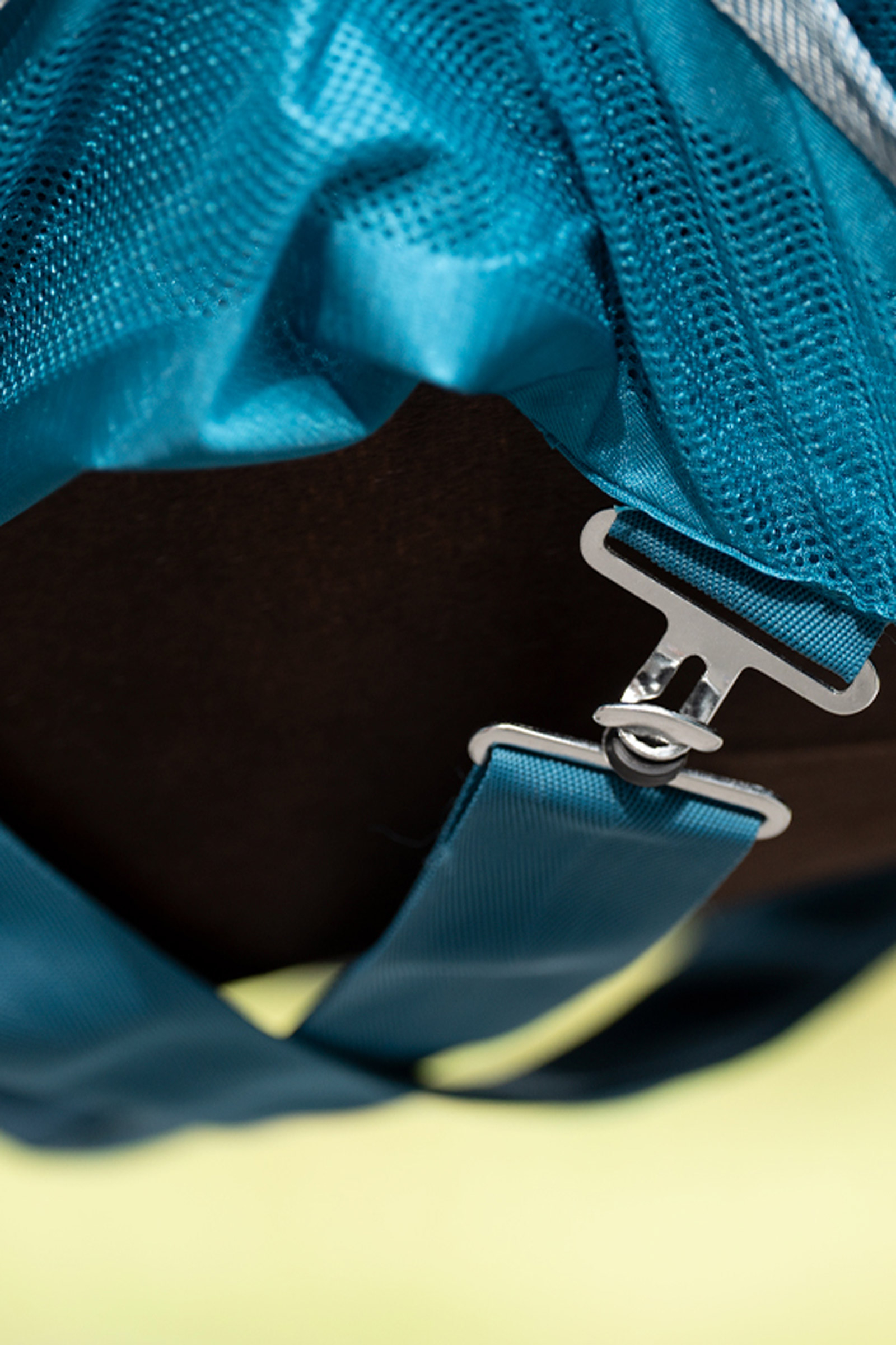 Couverture anti-mouches rayures