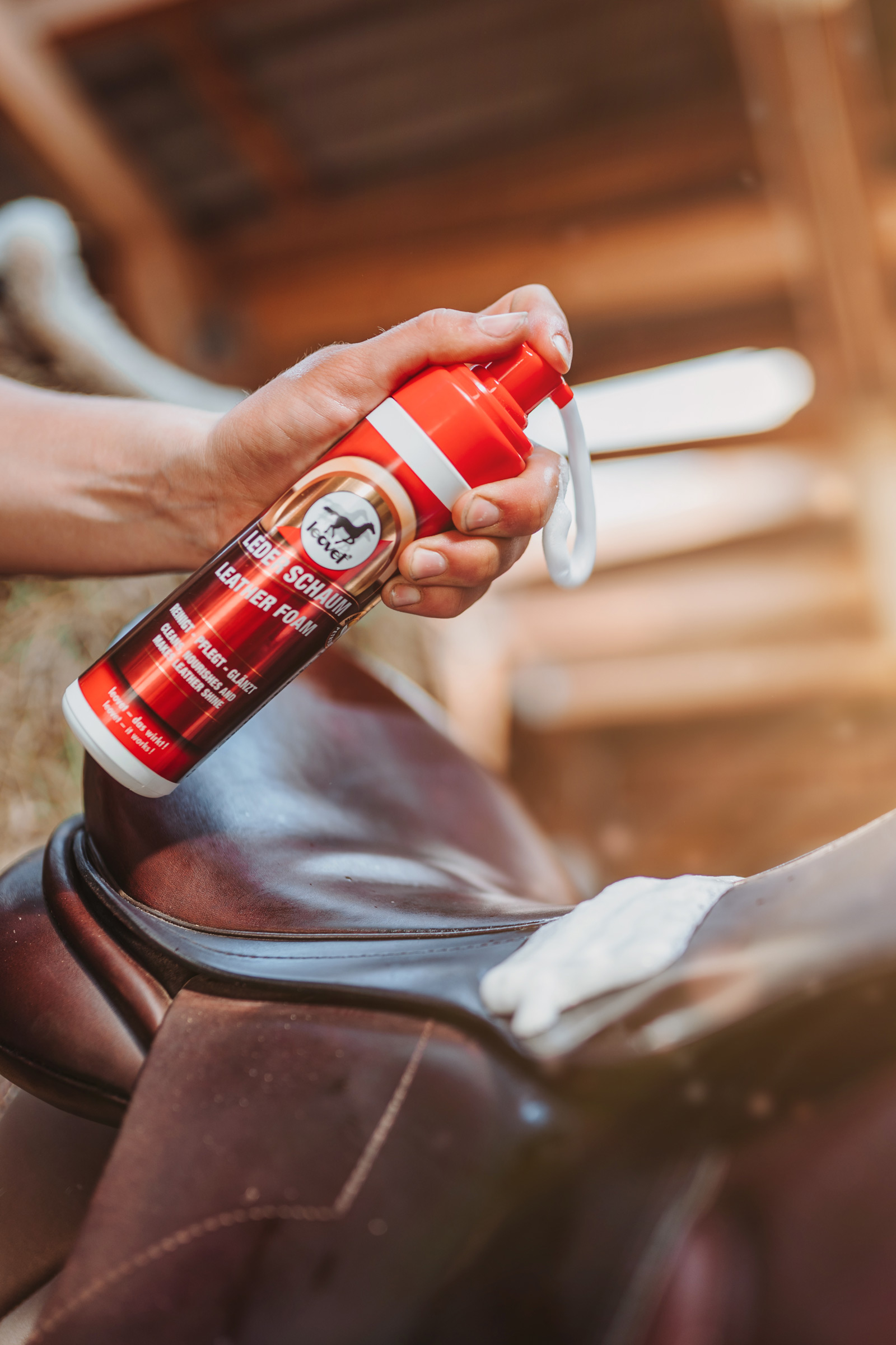 Mousse à cuir Leovet