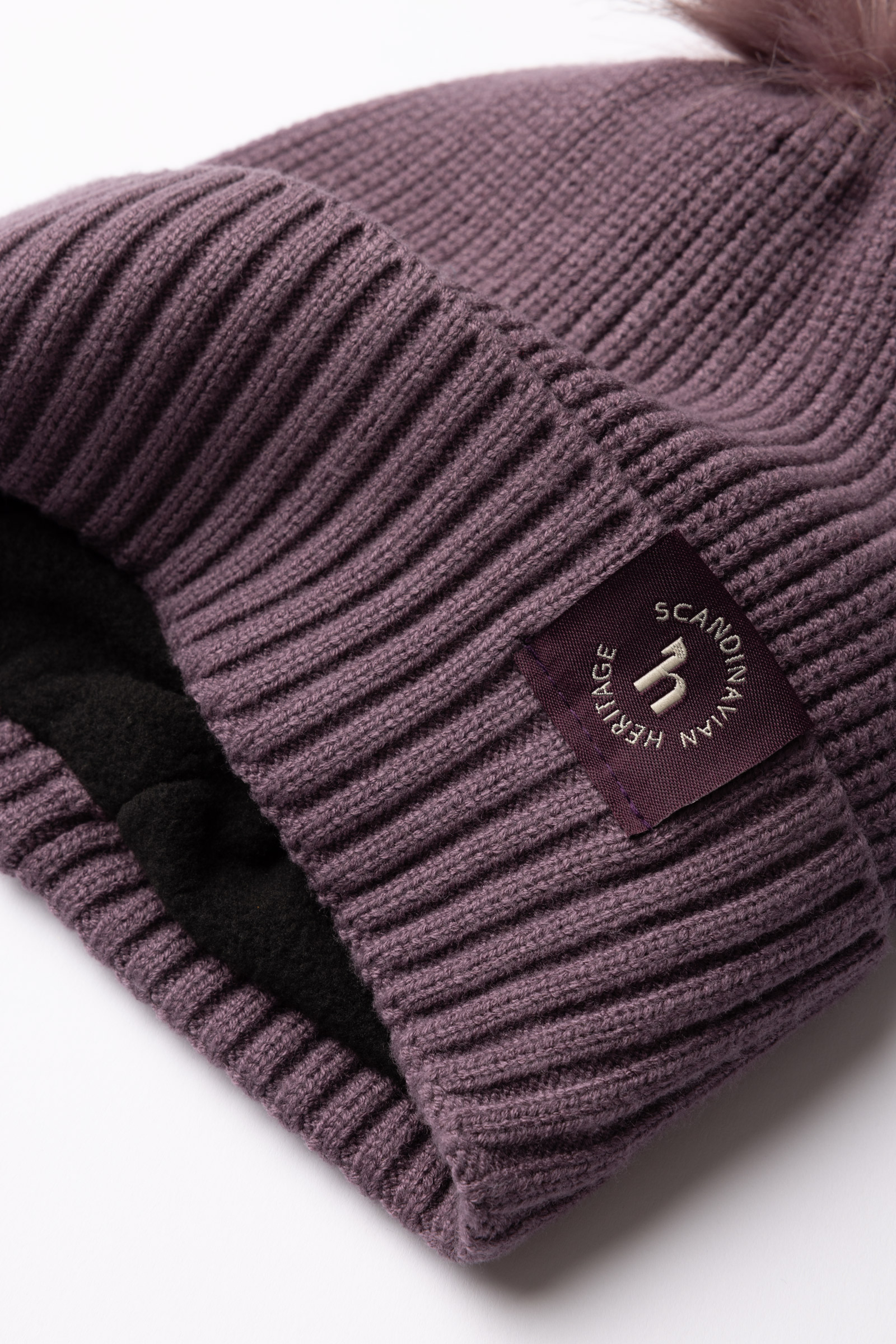 Horze Noa Bonnet tricot&eacute; pour enfants avec pompon amovible