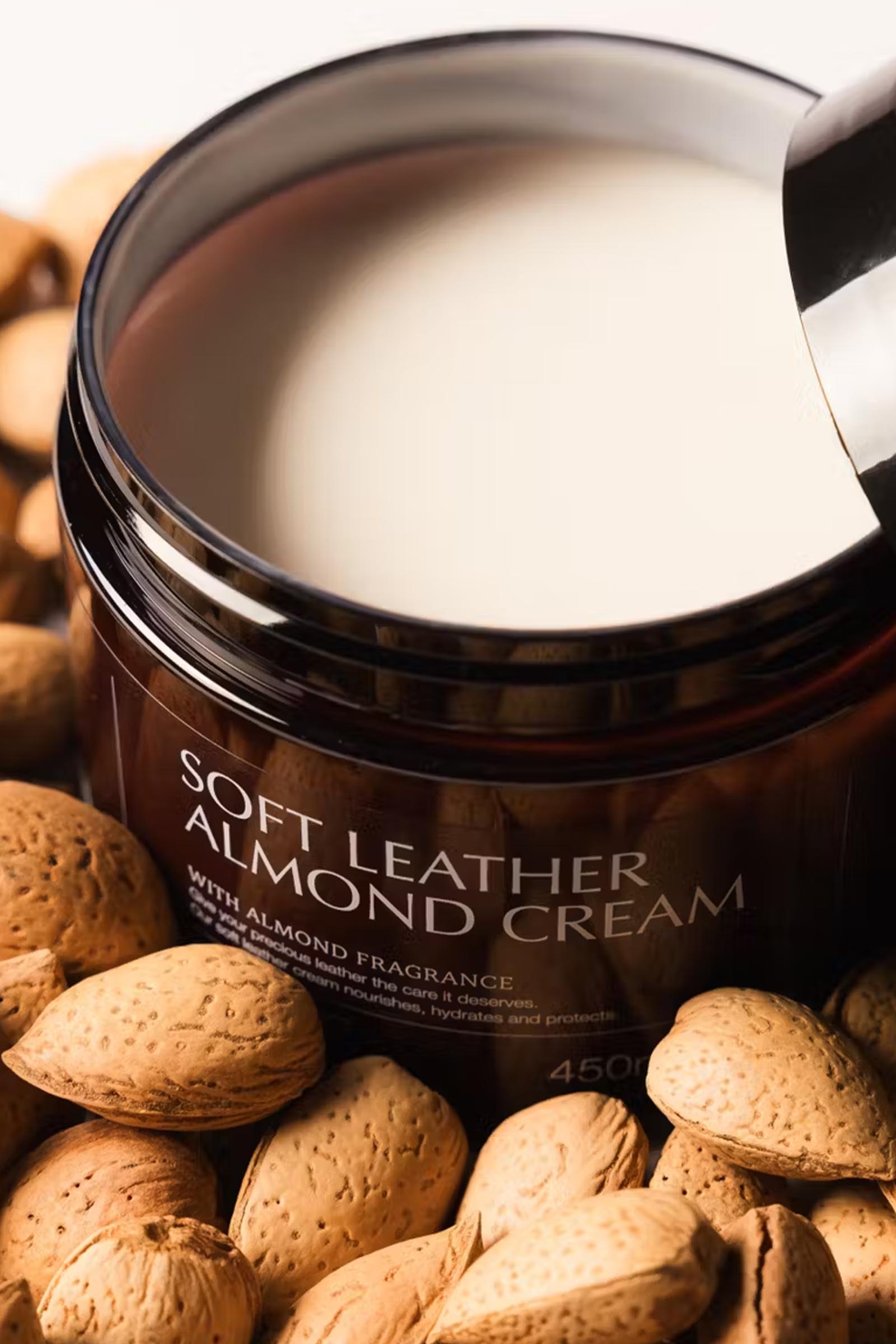 Grooming Deluxe Cr&egrave;me amande cuir souple, 450 ml