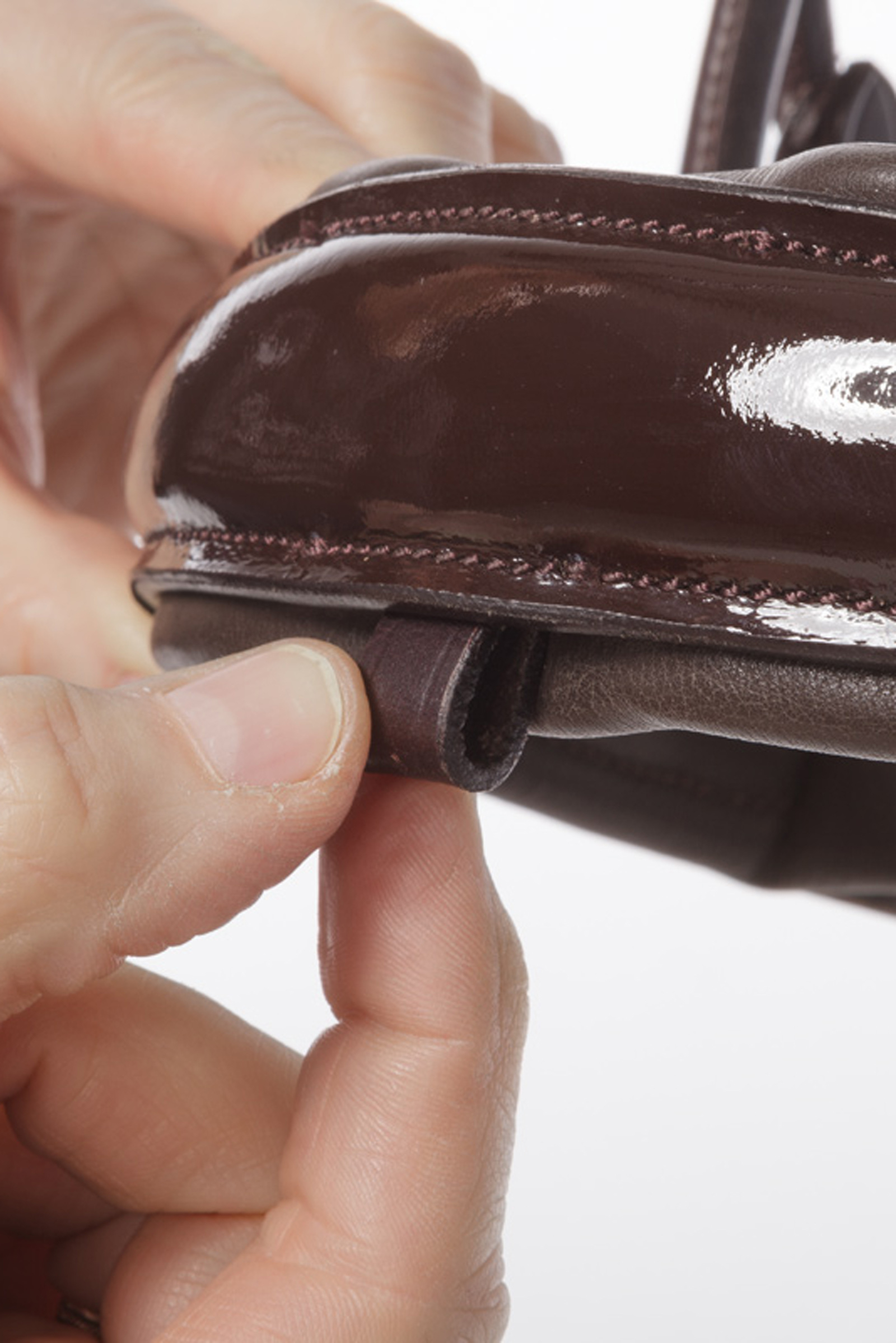 Kavalkade Florina bride vernie muserolle combin&eacute;e su&eacute;doise cousue ronde