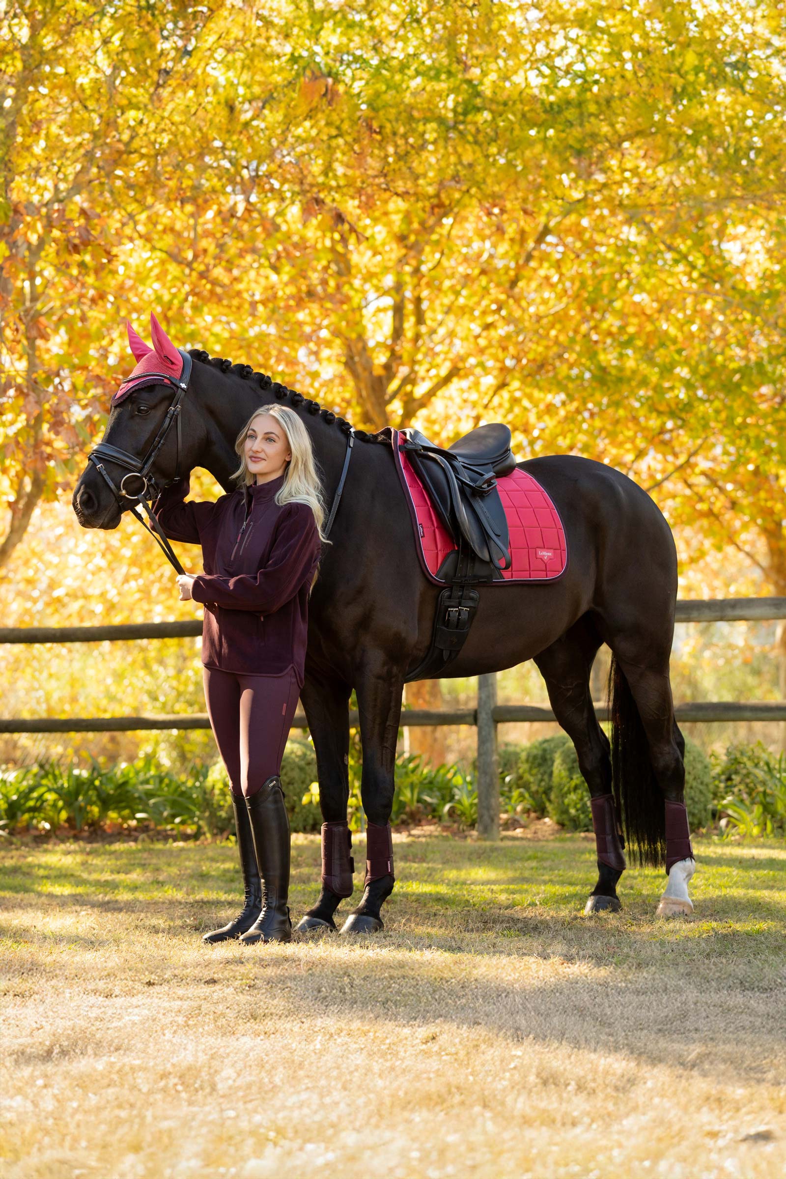 LeMieux Loire tapis de selle carr&eacute; classique de dressage