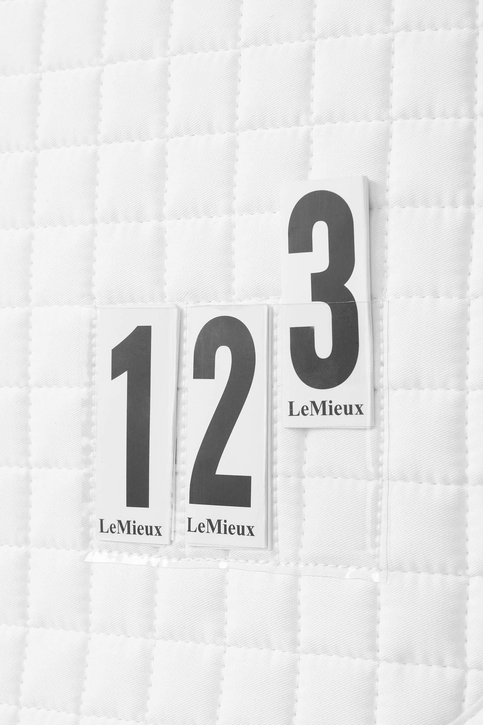 LeMieux Close Contact tapis de selle carr&eacute; coton polyvalent