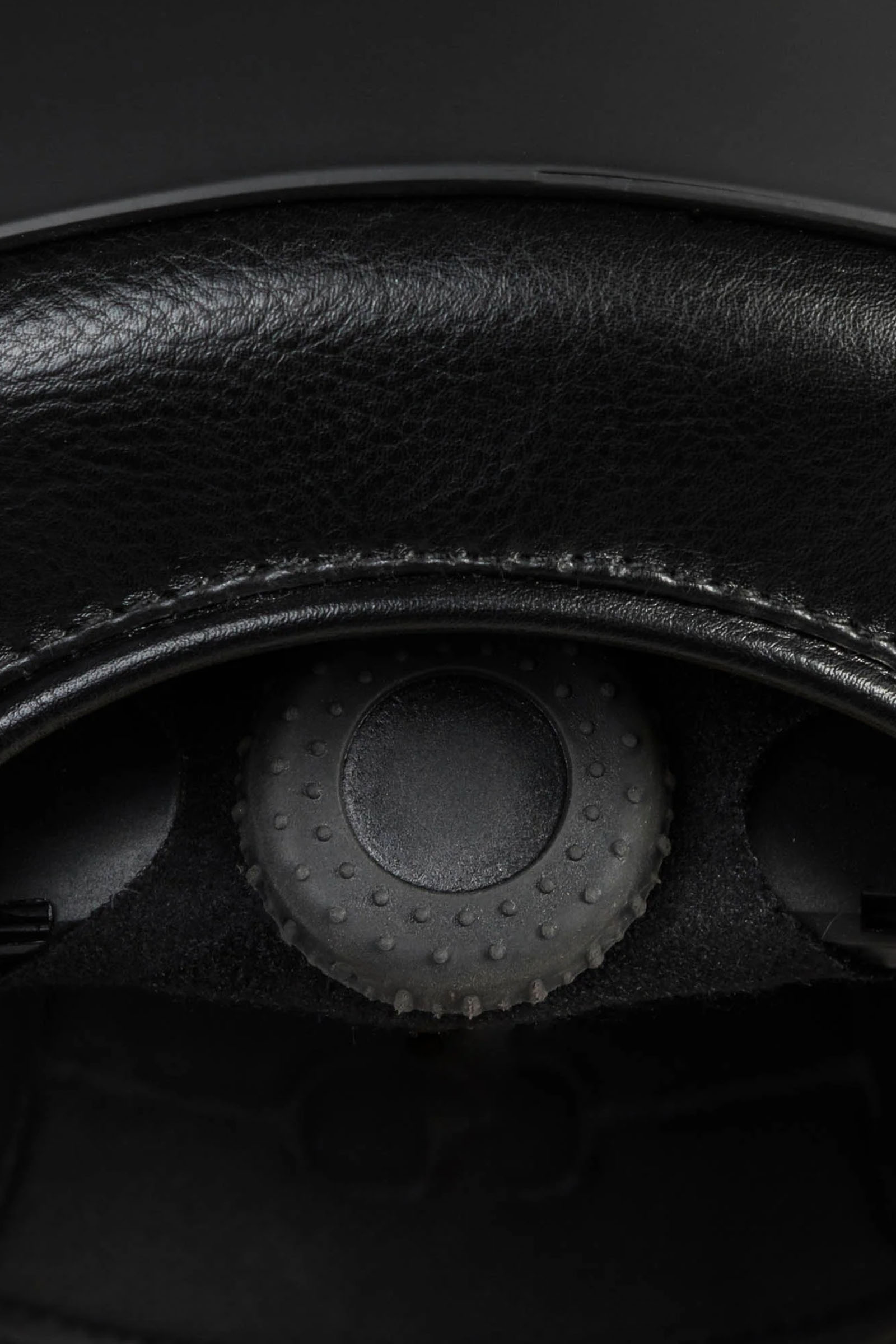 Back on Track Silves casque d'&eacute;quitation avec dessus lisse