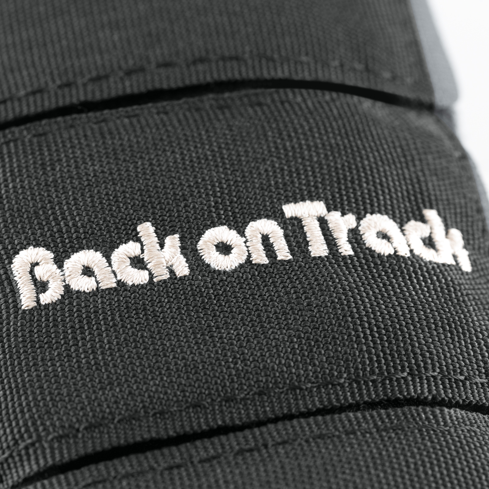 Back On Track, guêtres de travail, antérieur