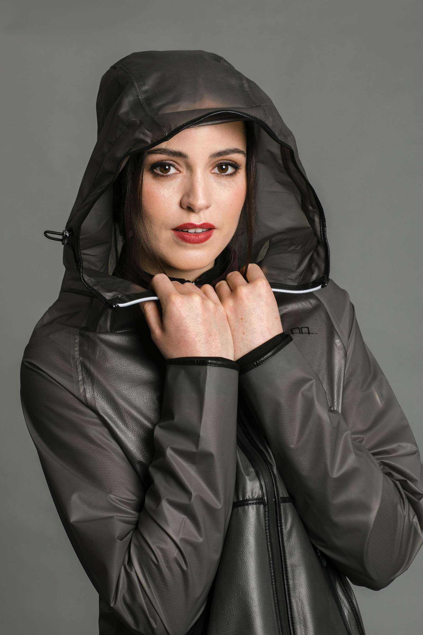 Veste imperméable translucide AA pour femme