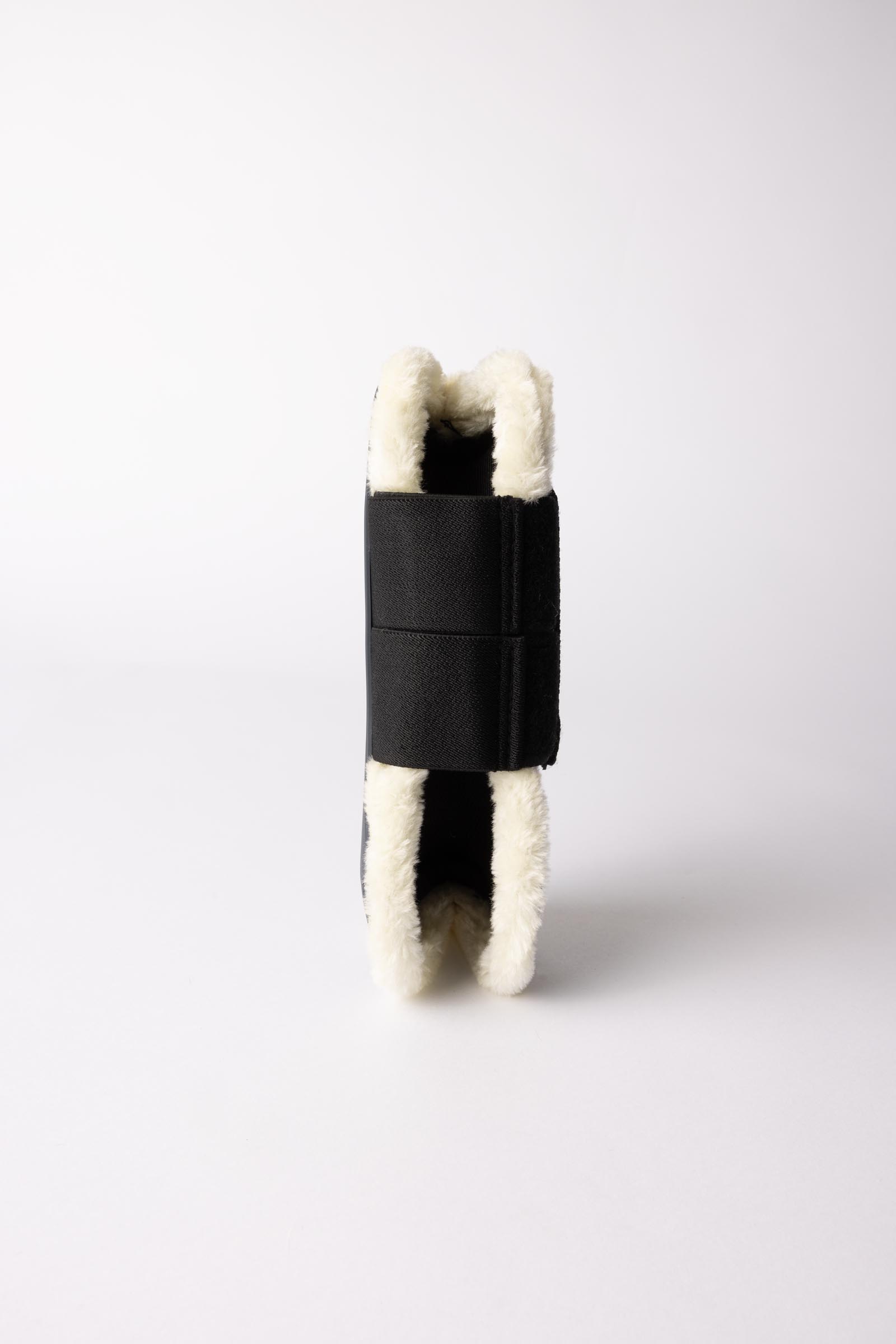 Horze Armour Airflow Protège-tendons avec fausse fourrure