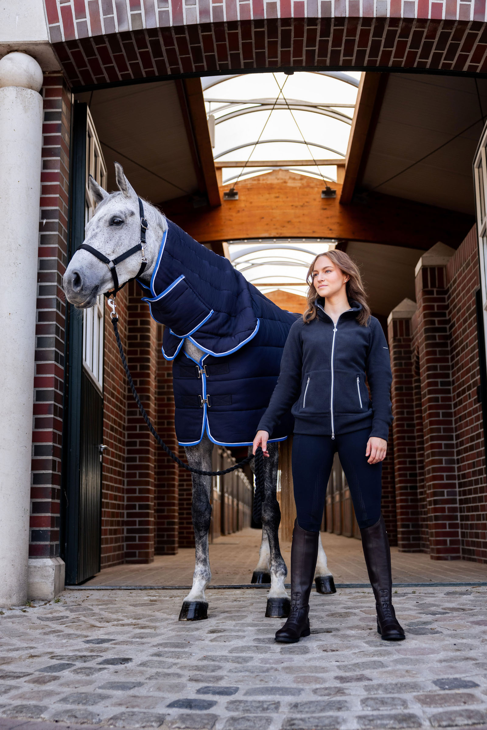 Couverture d'écurie /sous-couche avec couvre-encolure Horze Glasgow, 250 g