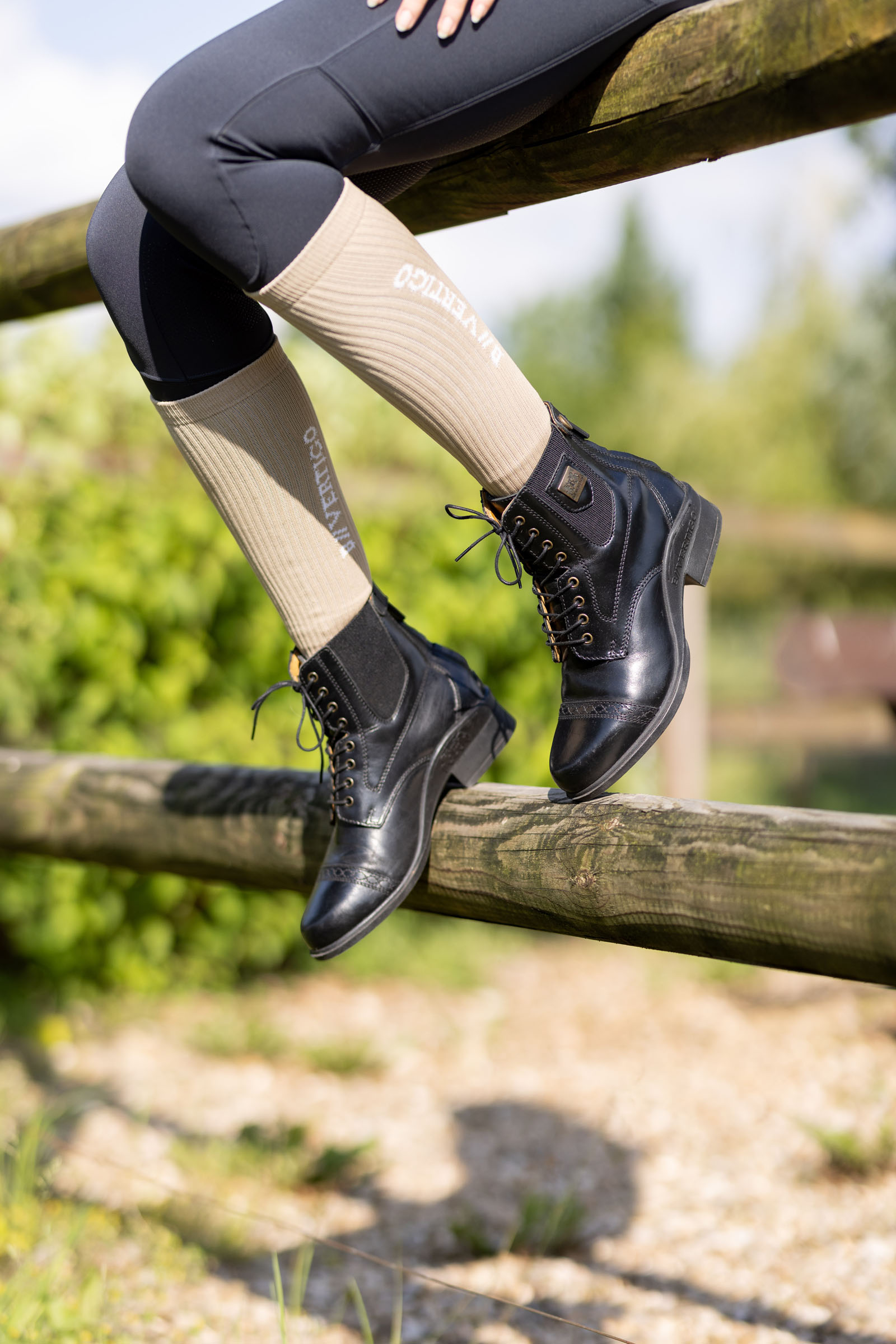 Bottines Jodhpur Cuir, lacets devant, B Vertigo Jupiter, femme