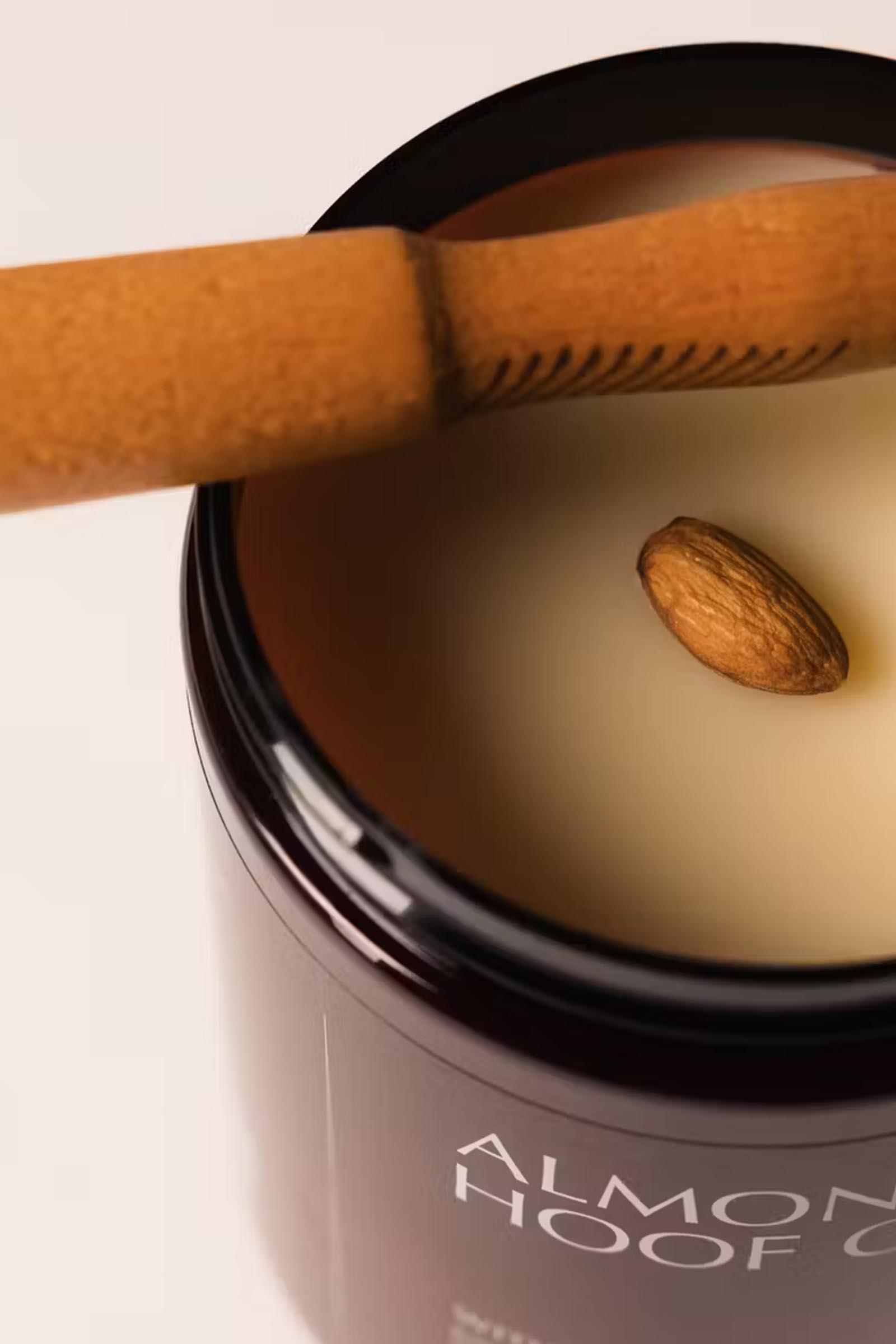 Grooming Deluxe Graisse pour sabots amande, 1000 ml